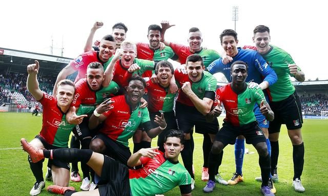 球迷眼中 球迷眼中