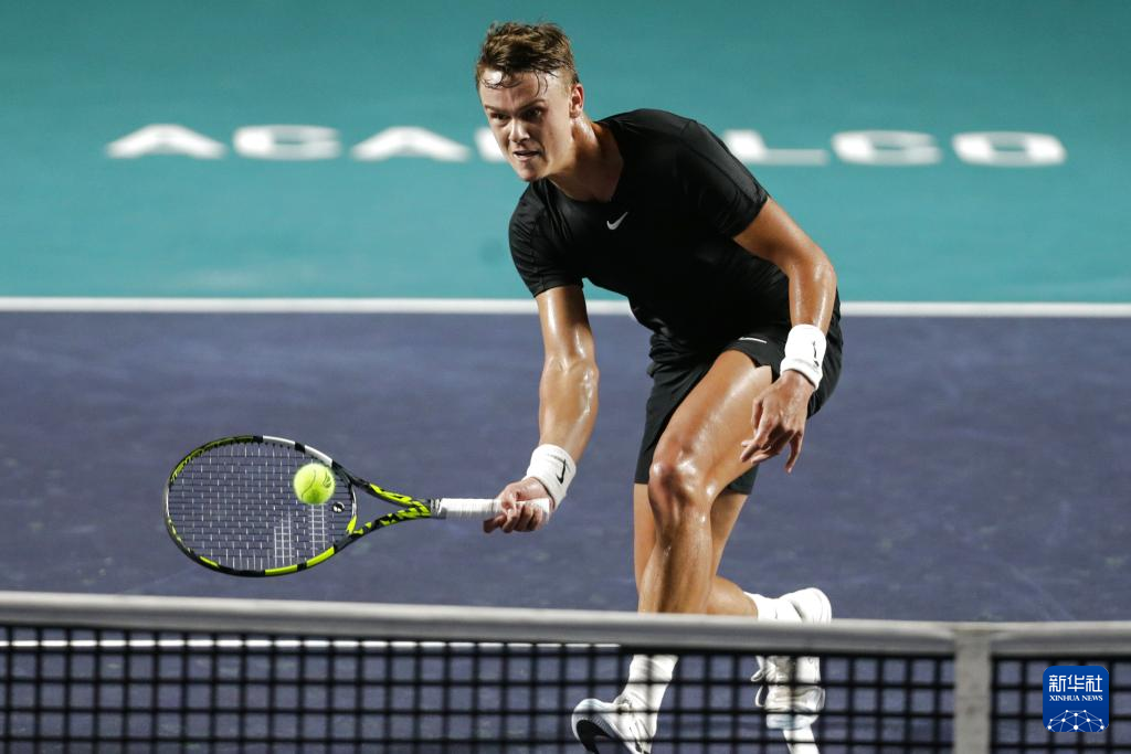 霆在防守上 霆在防守上