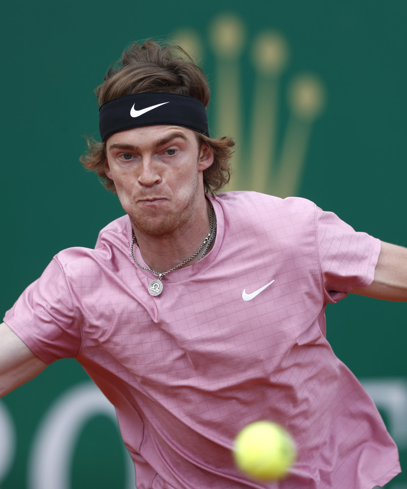 前场与中场 前场与中场